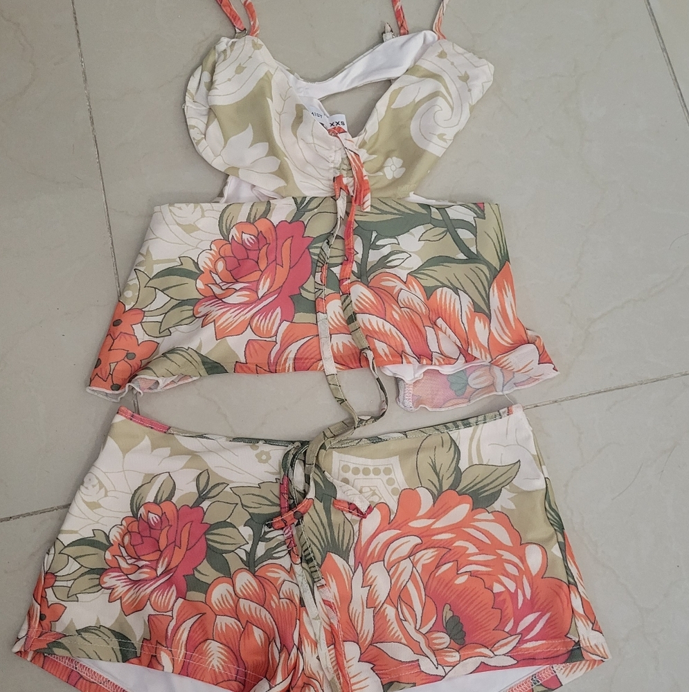 Tropical Summer Riot 2 Piece Set